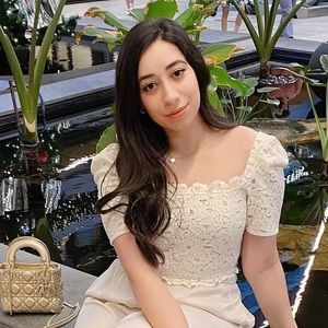 Meet your Posher, Havva